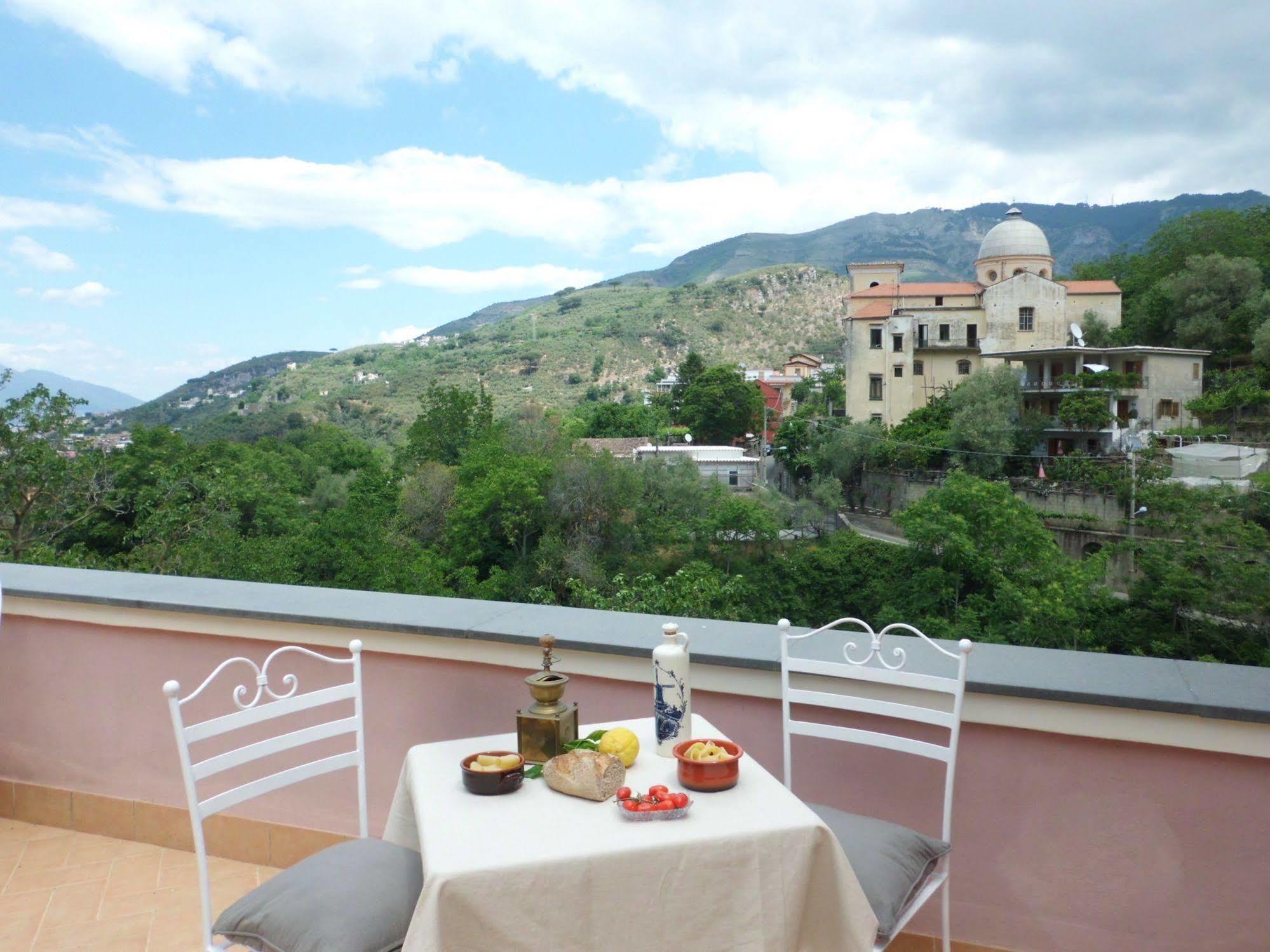 Casale Le Noci Apartment Vico Equense Luaran gambar